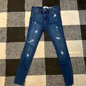 Distressed Skinny Jeans